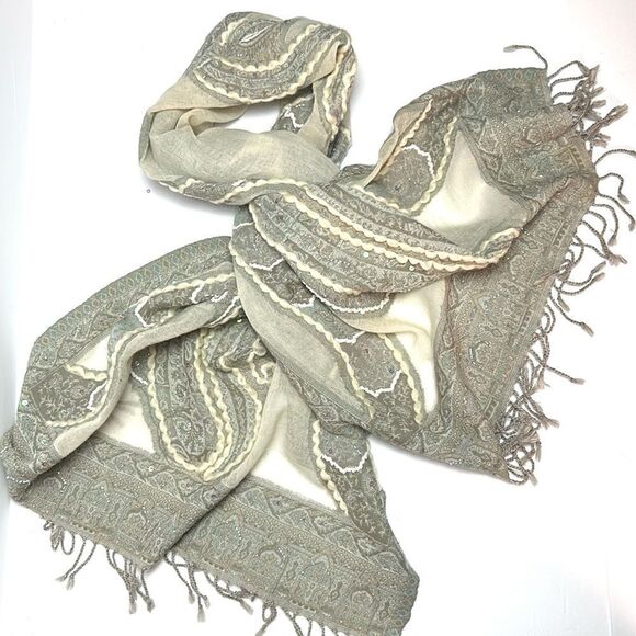 Wool Embroidered Paisley Shawl Wrap in Gray and Cream with Sequins - Picture 3 of 12